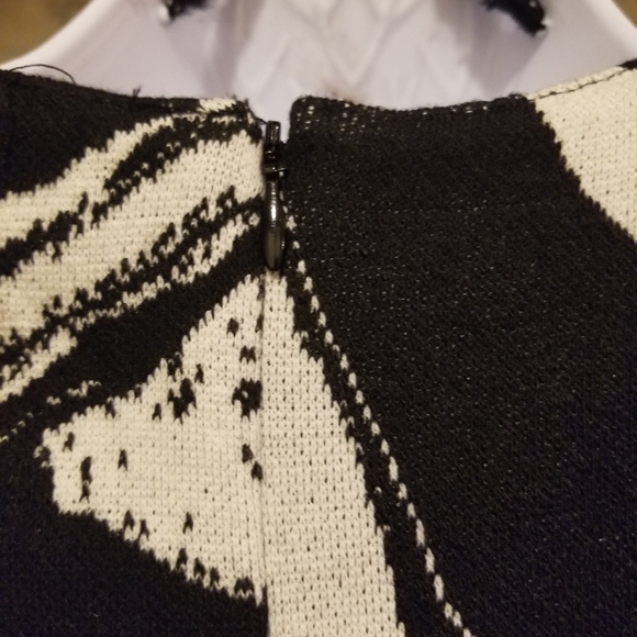 NWT size S, Zara black white jacquard knit sweater dress - Picture 7 of 9
